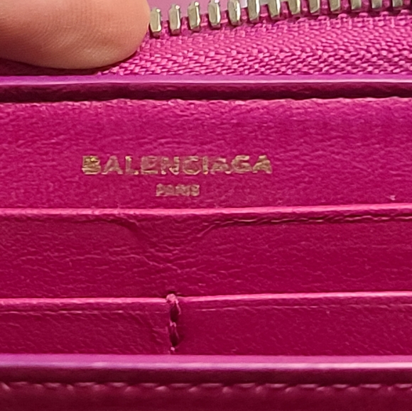 Balenciaga zip wallet includes verification certificate vintage, great condition - Picture 12 of 13